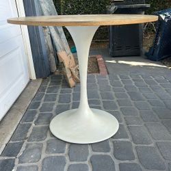 World Market Table