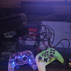 Nintendo Switch Controllers 