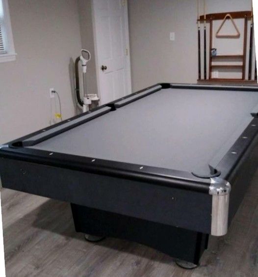 8ft NEW Recreational style table NEW