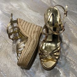 Zara Platform Gold Sandals Size 9 