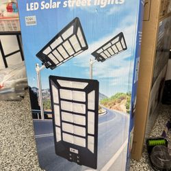 OUTDOOR LED LIGHT SOLAR