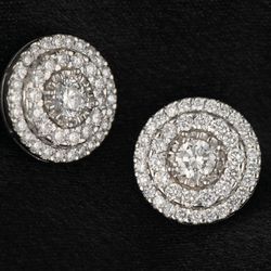 Stud Diamond Earrings 