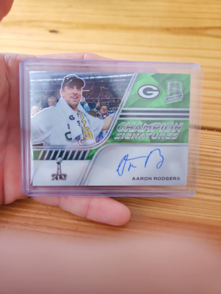 Aaron Rodgers Panini Spectra /9 Green Color Match