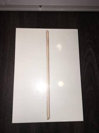 iPad 5th GEN 32GB 9.7 inch GOLD BRAND NEW IN BOX