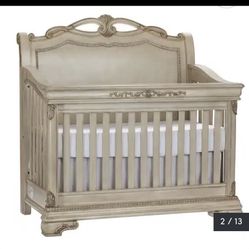 Crib - Solid wood
