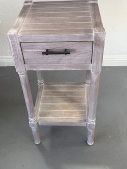 Bedroom Nightstand With Drawer