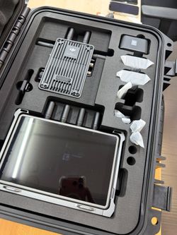 DJI Transmission with High-Bright Monitor Combo