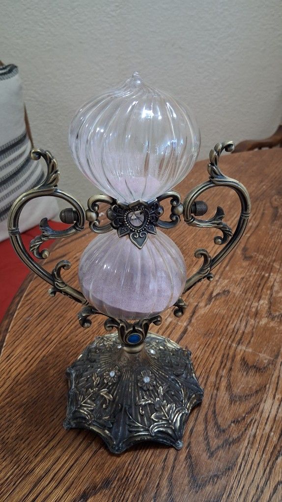 Vintage Classic Hourglass Decor