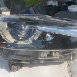 Used 2016 Mazda  Cx 3   Headlight Passenger Side 