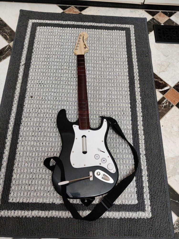 Guitar Hero Fender Stratocaster Wired Guitar