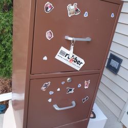 Metal Cabinet No Key Sry