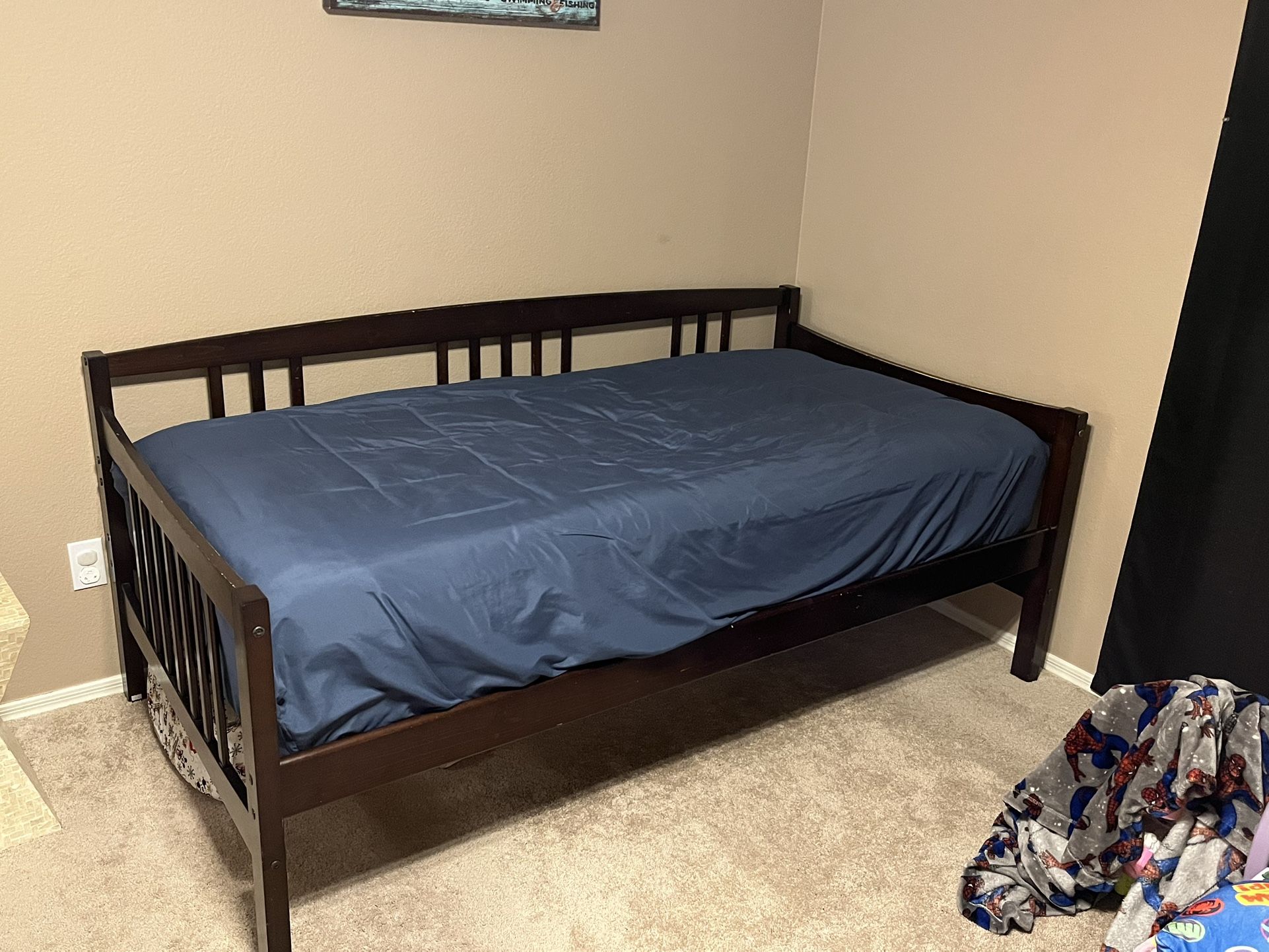 Twin Size Day Bed