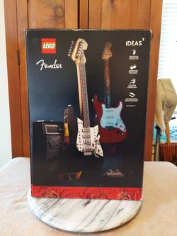 LEGO 21329 Fender Stratocaster