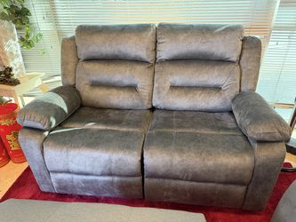 New love seat in fabric with 2 recliner