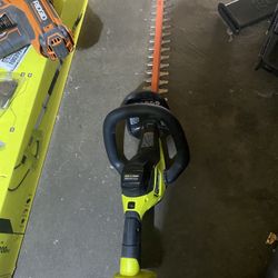 Ryobi Trineadora