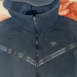 Used OG Black Nike Tech Set 