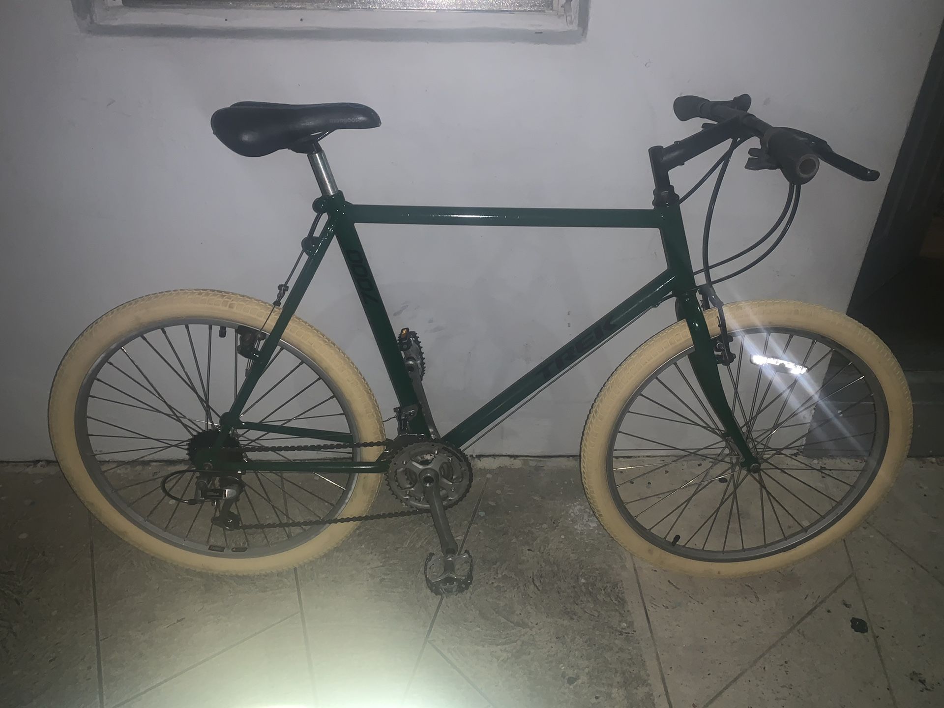 Trek model 7000 $220
