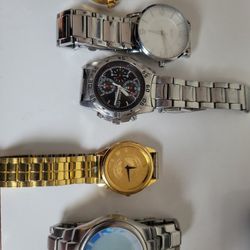 Watches  Good Condicion 
