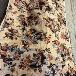 Cute Rectangular Tablecloth 99x57(like New Condition