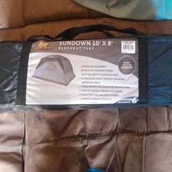 Golden. Bear Blackout Tent Dleeps 6