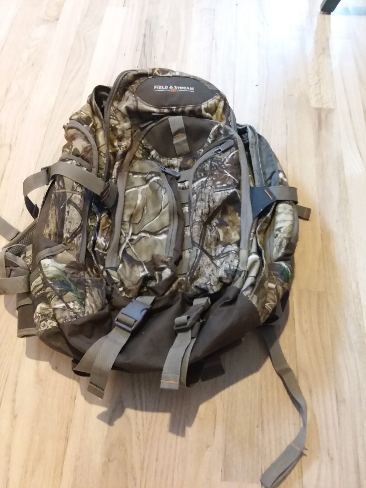 Field & Stream Blackfoot XL backpack