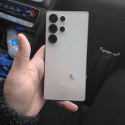 Galaxy S25 Ultra/EdgeGalaxy S25/+/FE
Galaxy S25 Ultra
 256GB | Titanium Whitesilver