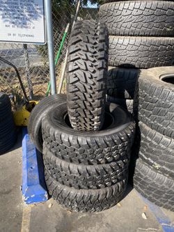 SET 235/75/15 GOOD USED TIRES DIFERENTS BRAND