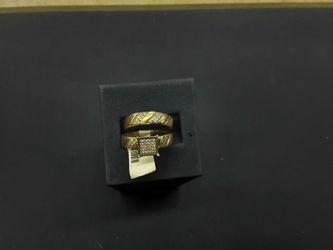 Women's Ring - Anniversary - Silver 6.3 grams Size 8