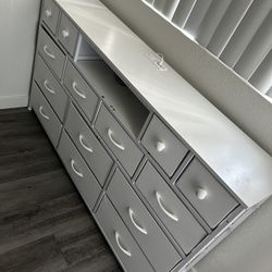 Dresser. Make An Offer.