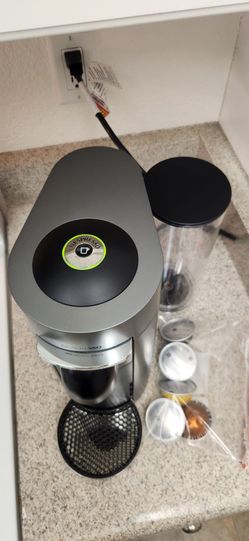 Nespresso VertuoPlus Deluxe Titanium