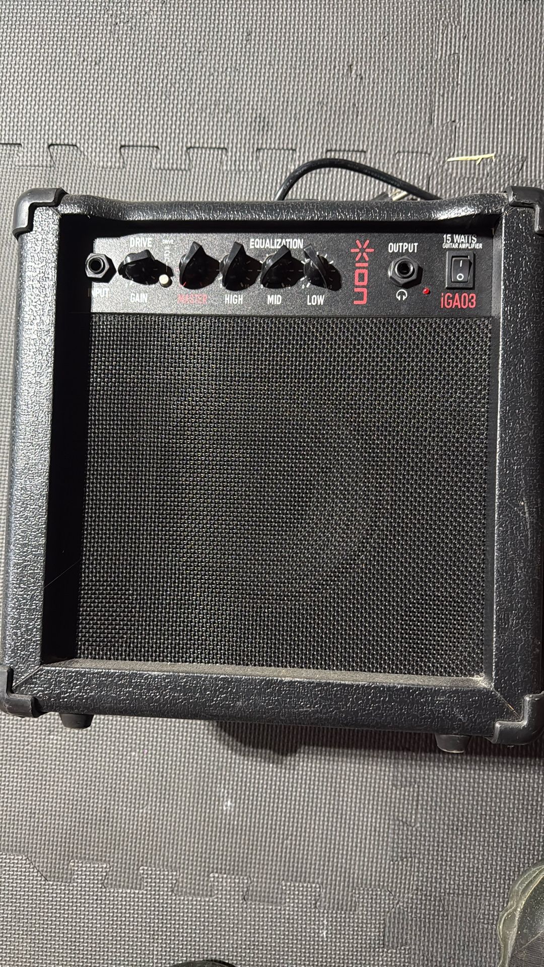 Guitar / Bass Amplifier