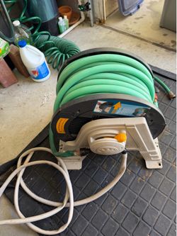 100ft garden hose, self retracting reel