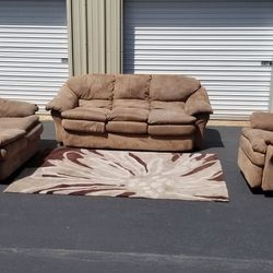 Couch loveseat And Chair Recliner excellent Condition 