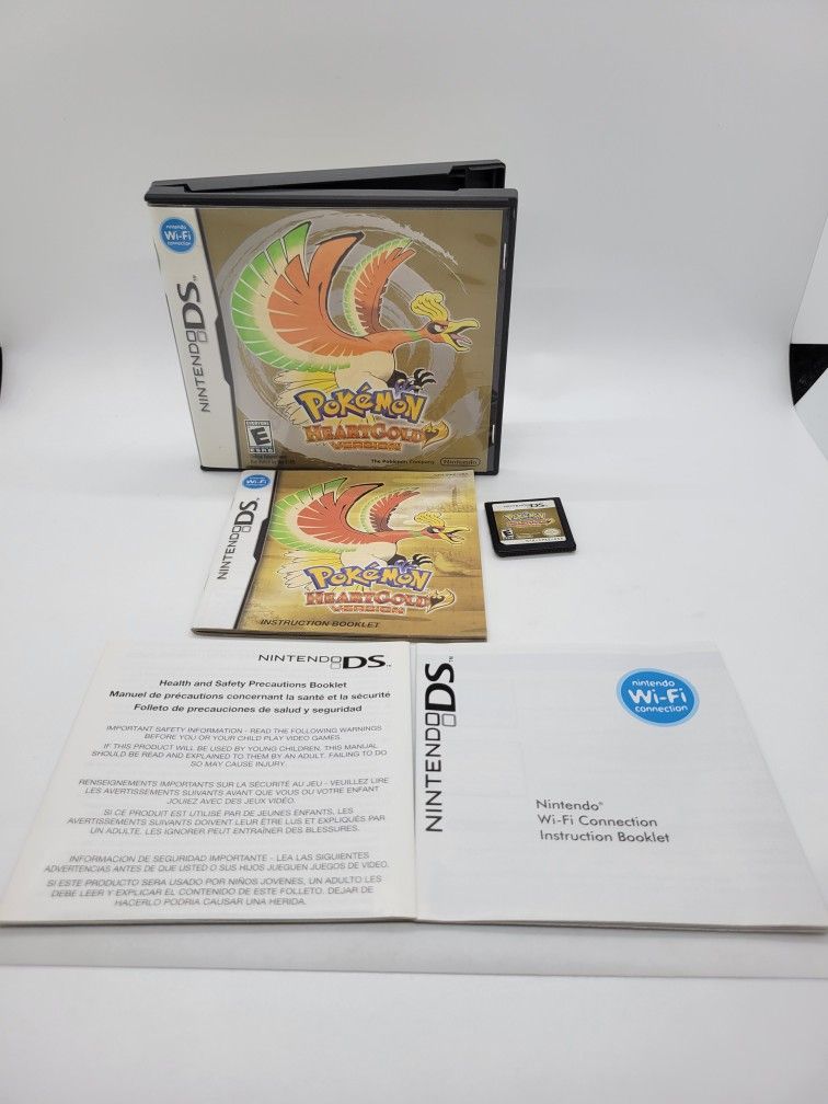 Pokemon Heartgold Complete CIB Authentic OEM Complete Pokedex Badges Legends Nintendo DS