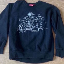 Supreme sweatshirt