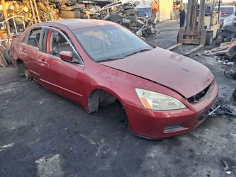 2004 hoda accord for parts only