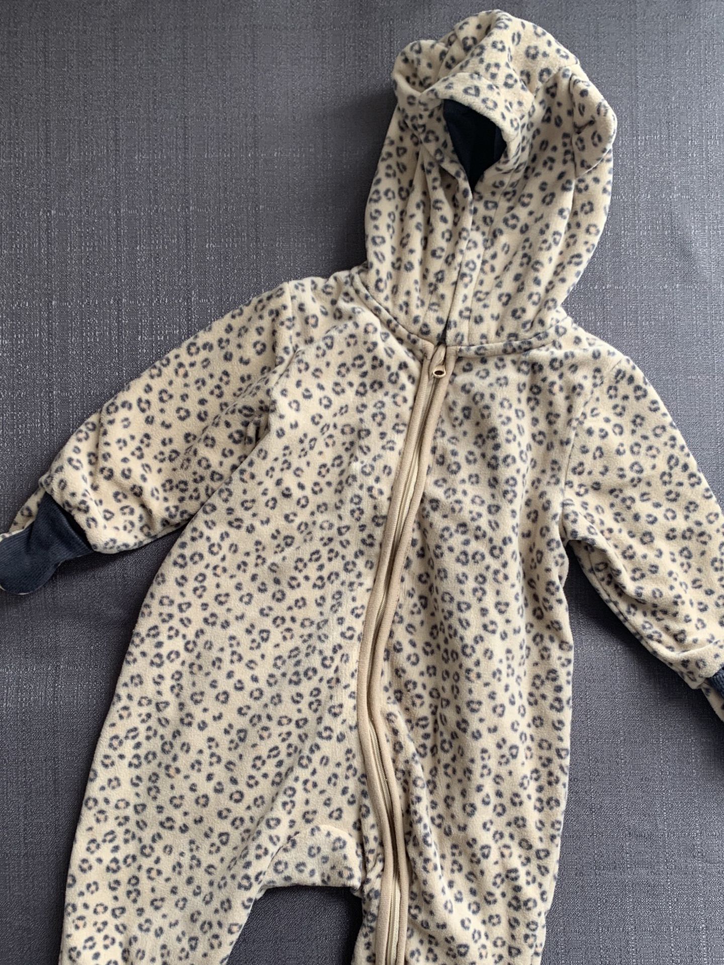 H&M Leopard Print Baby Snow Suit Size 6-9 Months