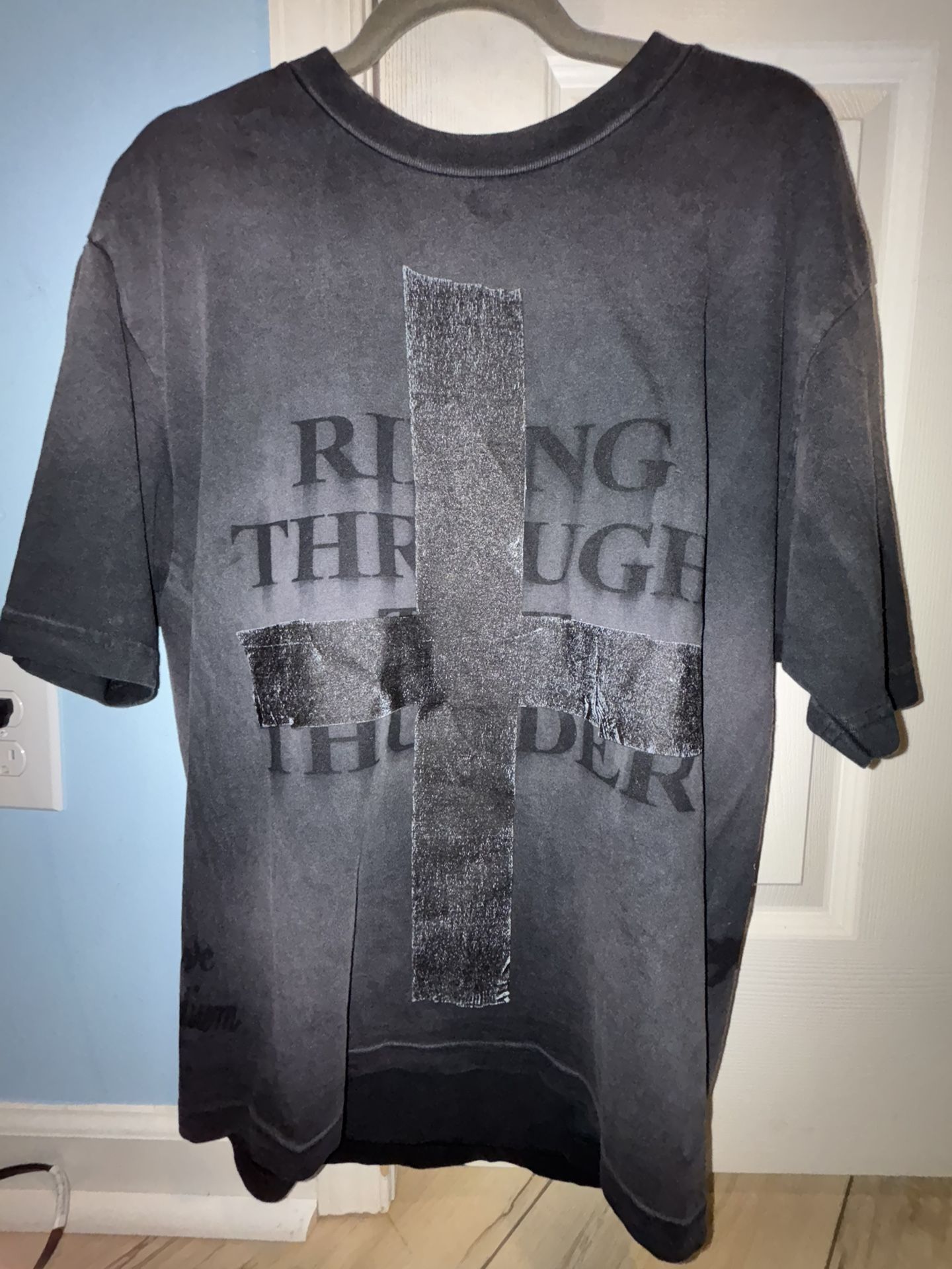 Travis Scott MetLife Shirt large