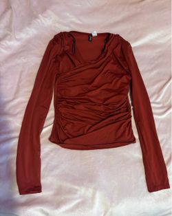 Medium H&M Ruched Long Sleeve Top