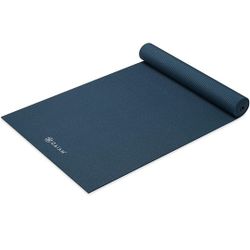 Gaiam Solid Color Yoga Mat, Non Slip Exercise & Fitness Mat for All Types of Yoga, Pilates & Floor Exercises