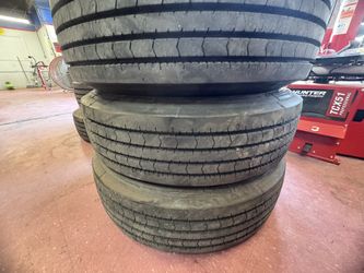 Tires 295/75r22.5 16plys All steer Good Tread , Used 