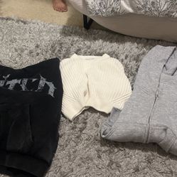 Small Long sleeves 