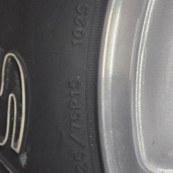 226 75 15 Single Tire And Rim