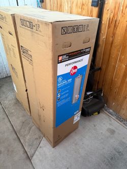 Rheem Performance 40-Gallon Natural Gas Water Heater