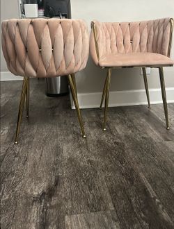 4 pink dinning room chairs