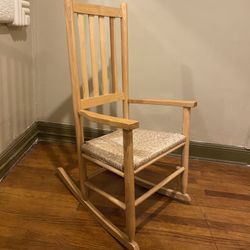 Rocking Chair Solid Wood Excellent Condition 