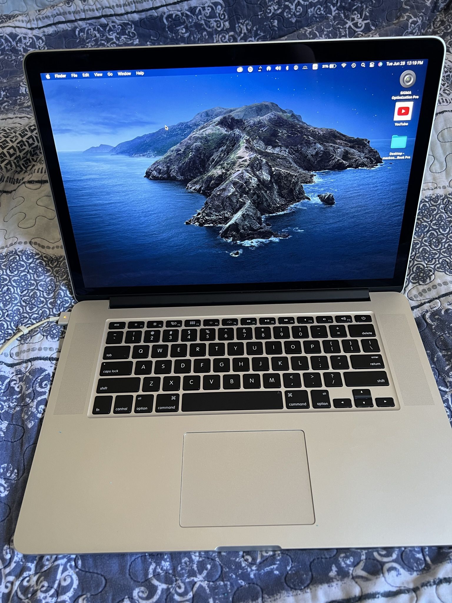 MacBook Pro (Retina, 15-inch, Mid 2015) - 
