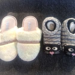 Set Of 2 Lil Girls House Slippers ✨$5 For BOTH Pairs✨