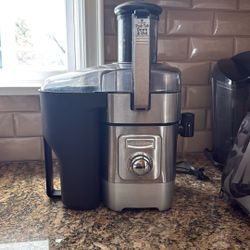 Cuisinart Juicer 