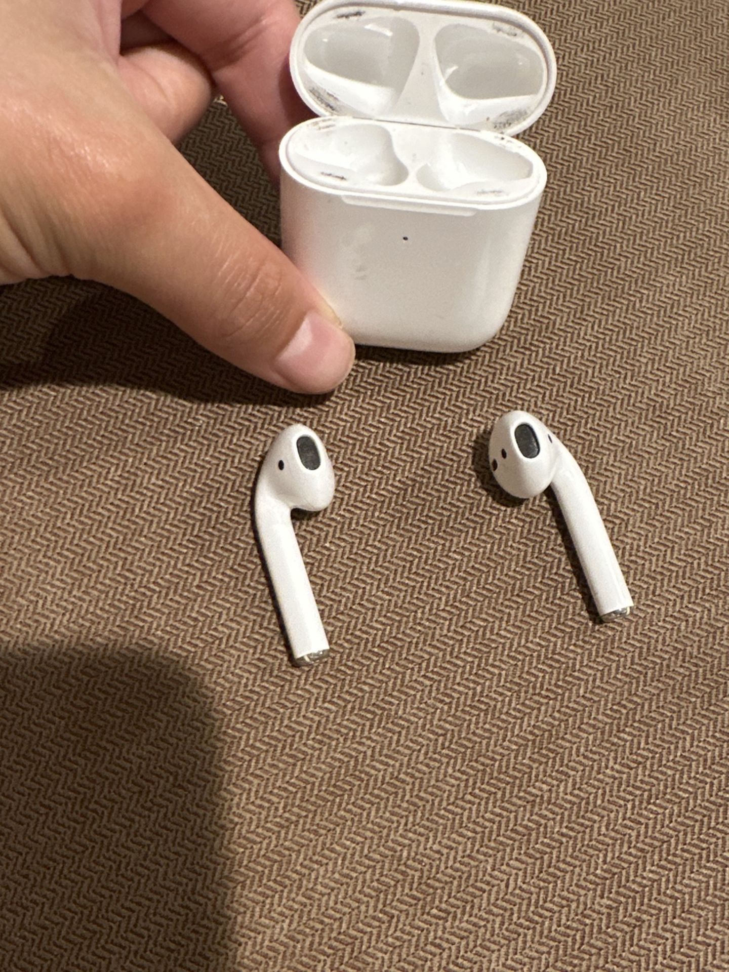 Apple AirPods with Charging Case